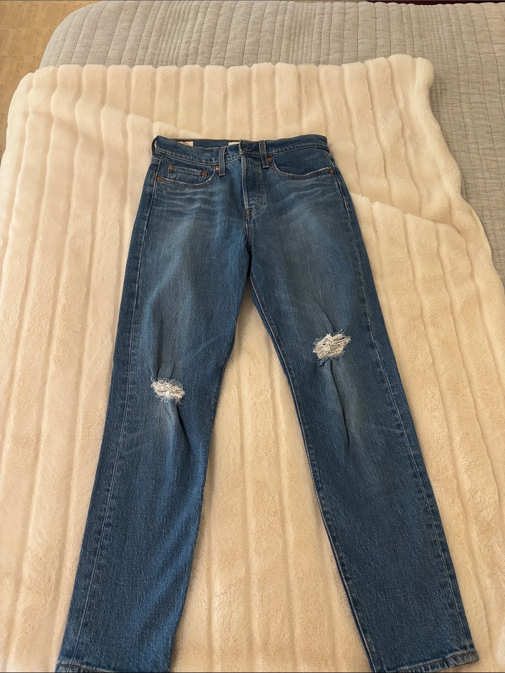 Levi’s Premium Wedgie Women's Size 27 Tapered Leg Button Fly Denim Blue Jeans